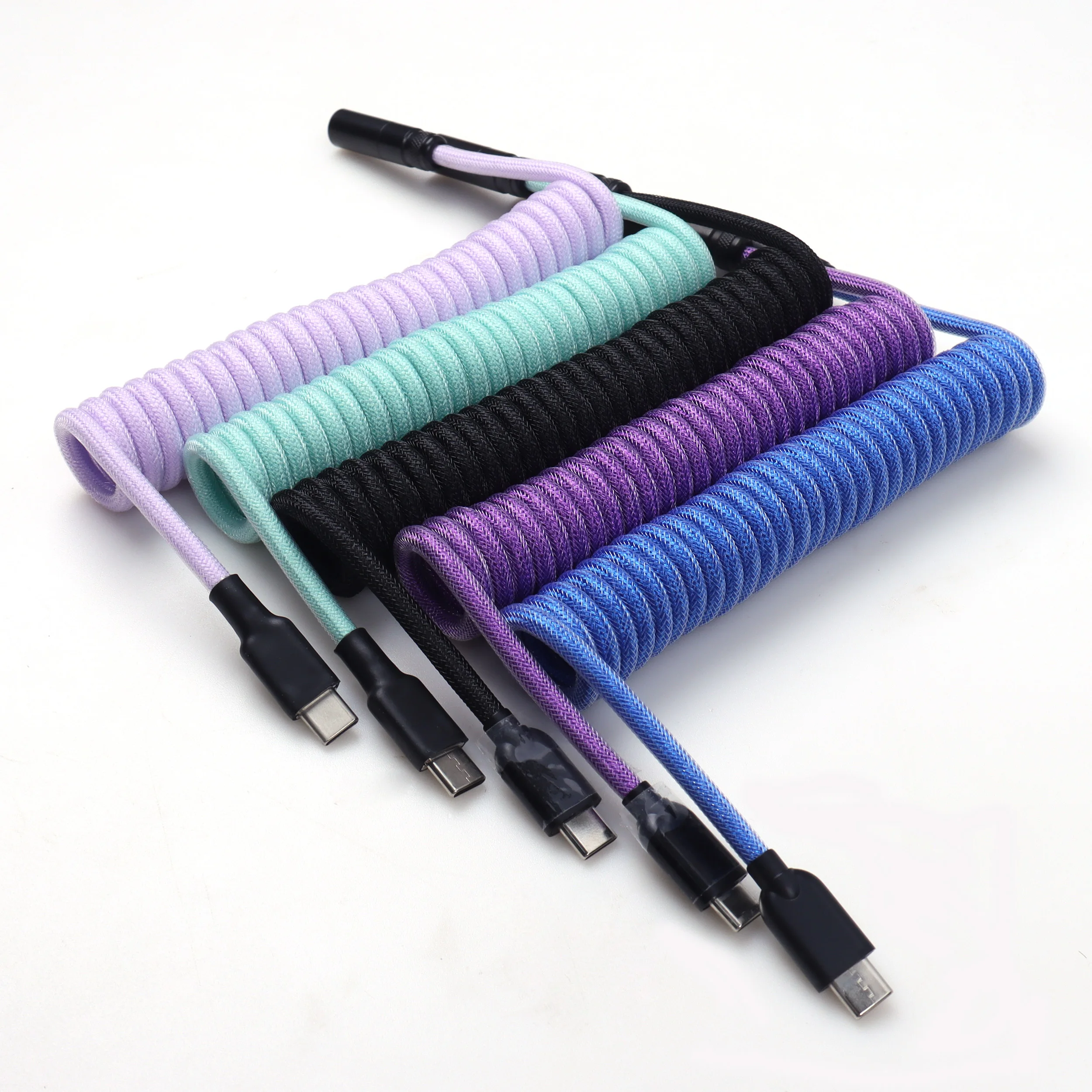 Typ-C-zu-USB-Spiralkabel-Tastatur mit abnehmbarem MINI-XLR-Anschluss für Gaming-Tastaturen | Tiefblau Tiefviolett Weiß Image