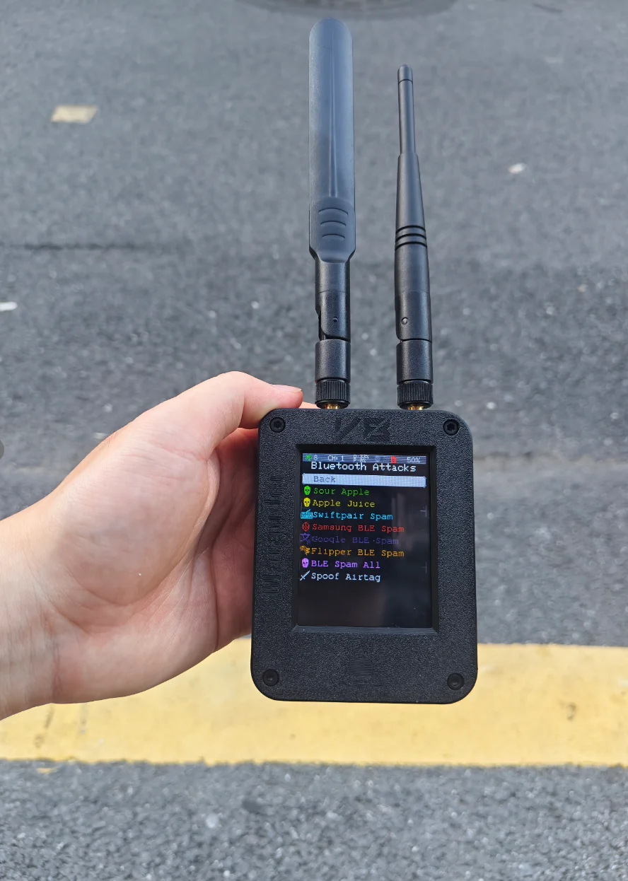 Ultimate Version Marauder V8 ESP32-C5 2,8 Zoll Touch-Display Dual-Band WLAN Bluetooth GPS Unterstützung für 2,4G & 5G Signale Drahtloses Werkzeug Image