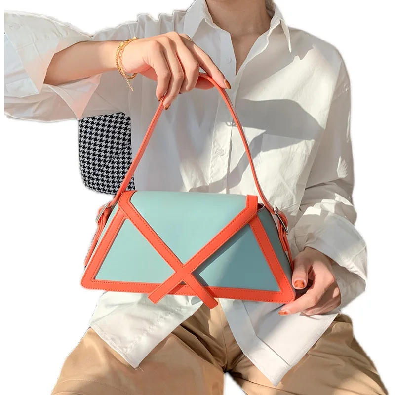 2025 Designer de luxe lambrissé trapèze sous les bras sac femmes à la mode sacs à bandoulière nouveaux sacs à aisselles dame nouveaux sacs à main de mode