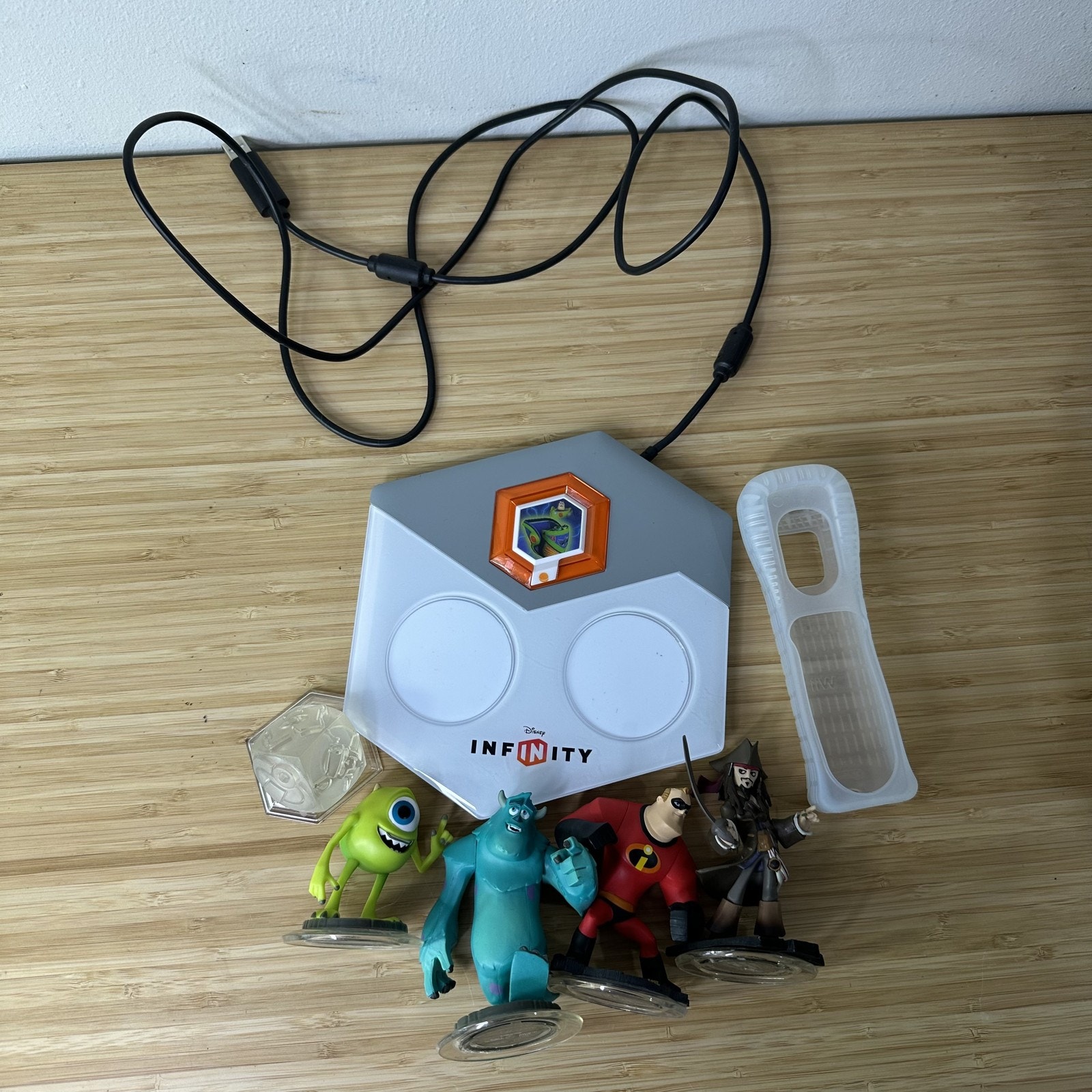 Disney Video Games & Consoles | Disney Infinity Base Set Usb Portal With 4 Figures Power Discs Wii Game Lot | Color: Orange/Red | Size: Os