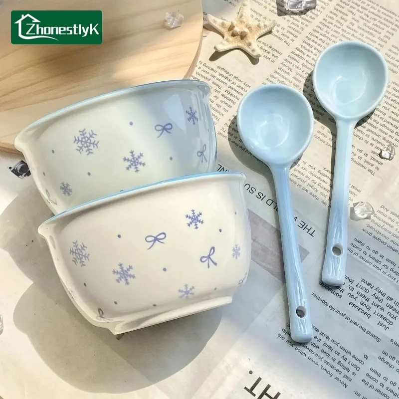 A Set of 4 Adorable Snowflake Patterned Ceramic Tableware Cute Household Rice Bowl Eating Dishes Soup Yogurt Dessert Bowls