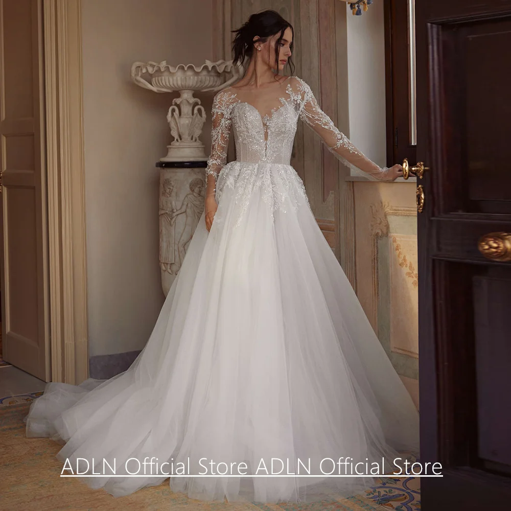 Sparkling Woman Wedding Dress Customized V Neck See Through Beading Sequined Applique Sweep Train Buttons Bride Dresses