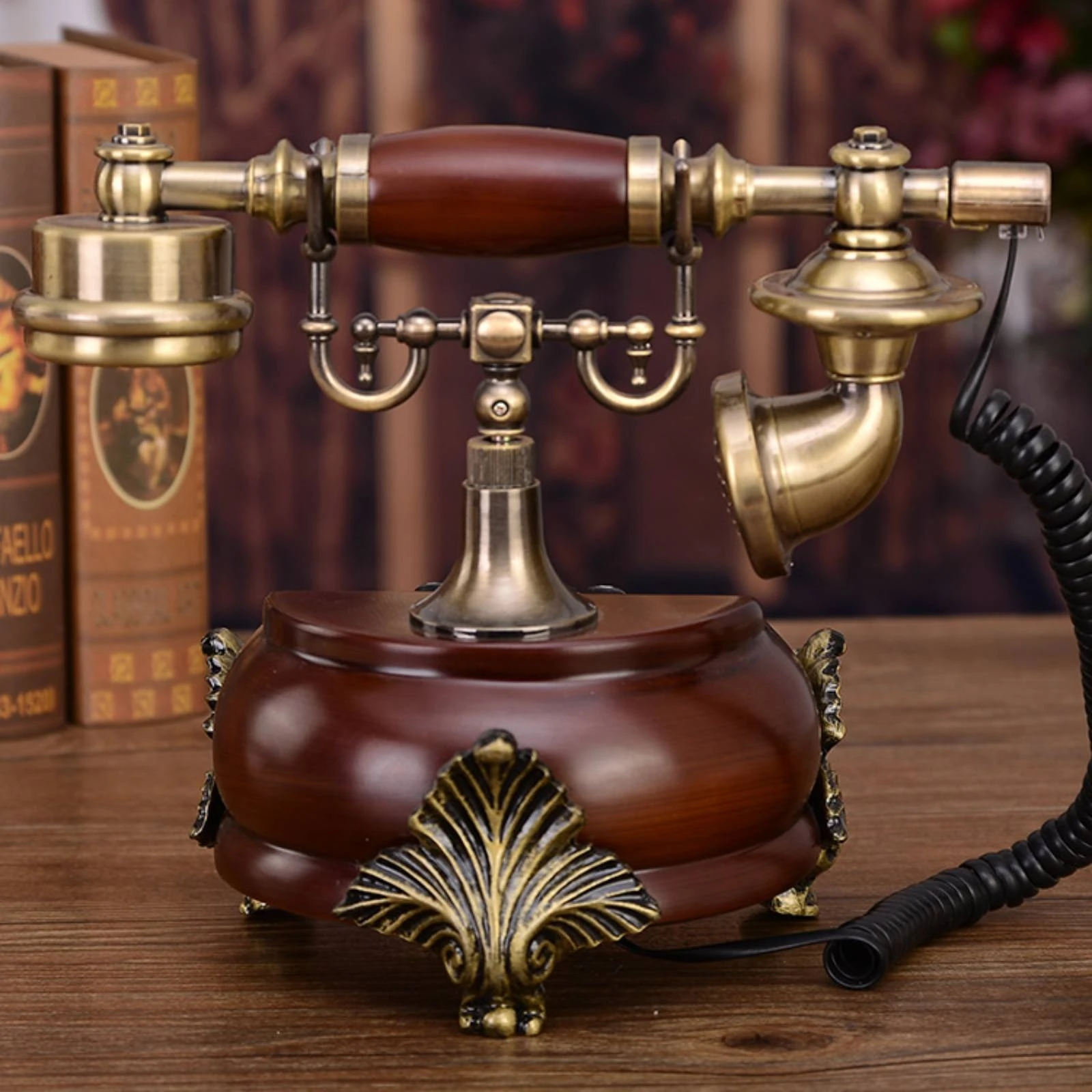 Téléphone filaire de style antique, cordon enroulé, téléphone fixe vintage, téléphone décoratif à boutons-poussoirs, pas de piles nécessaires