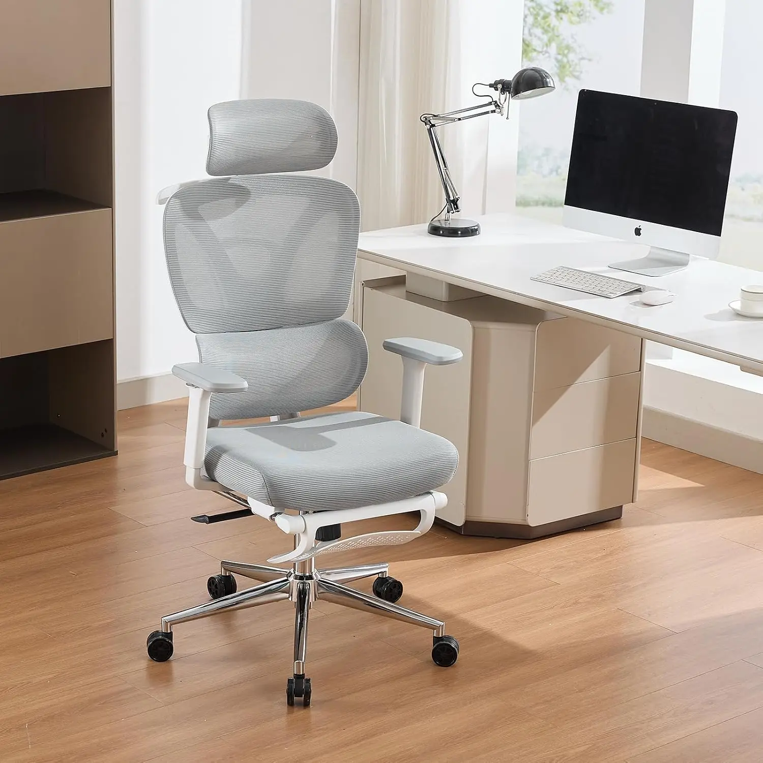 Aptliton Ergonomischer Bürostuhl mit Fußstütze, verstellbarer Lendenwirbelstütze, Netzstoff-Schreibtischstuhl mit 3D-Armlehnen, verstellbarer Hochlehner-Computerstuhl mit Kopfstütze, breiter Sitz, drehbarer Arbeitsstuhl, Weiß