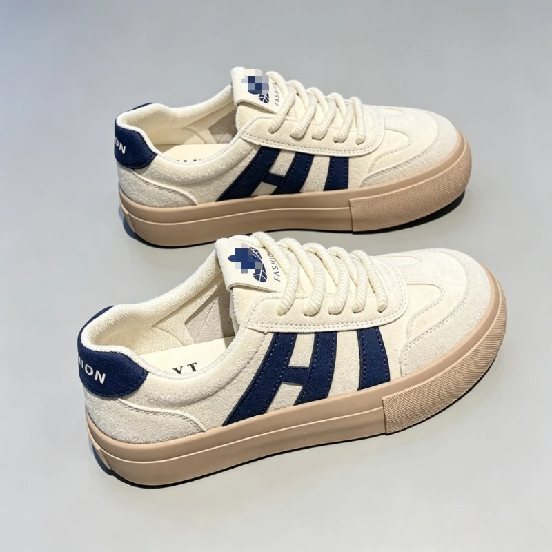 2026 Neue Damen Plateau-Skateschuhe aus PU-Leder, höhenvergrößernde Sneaker, gestreifte Color-Block Freizeitschuhe, weiße Sneaker