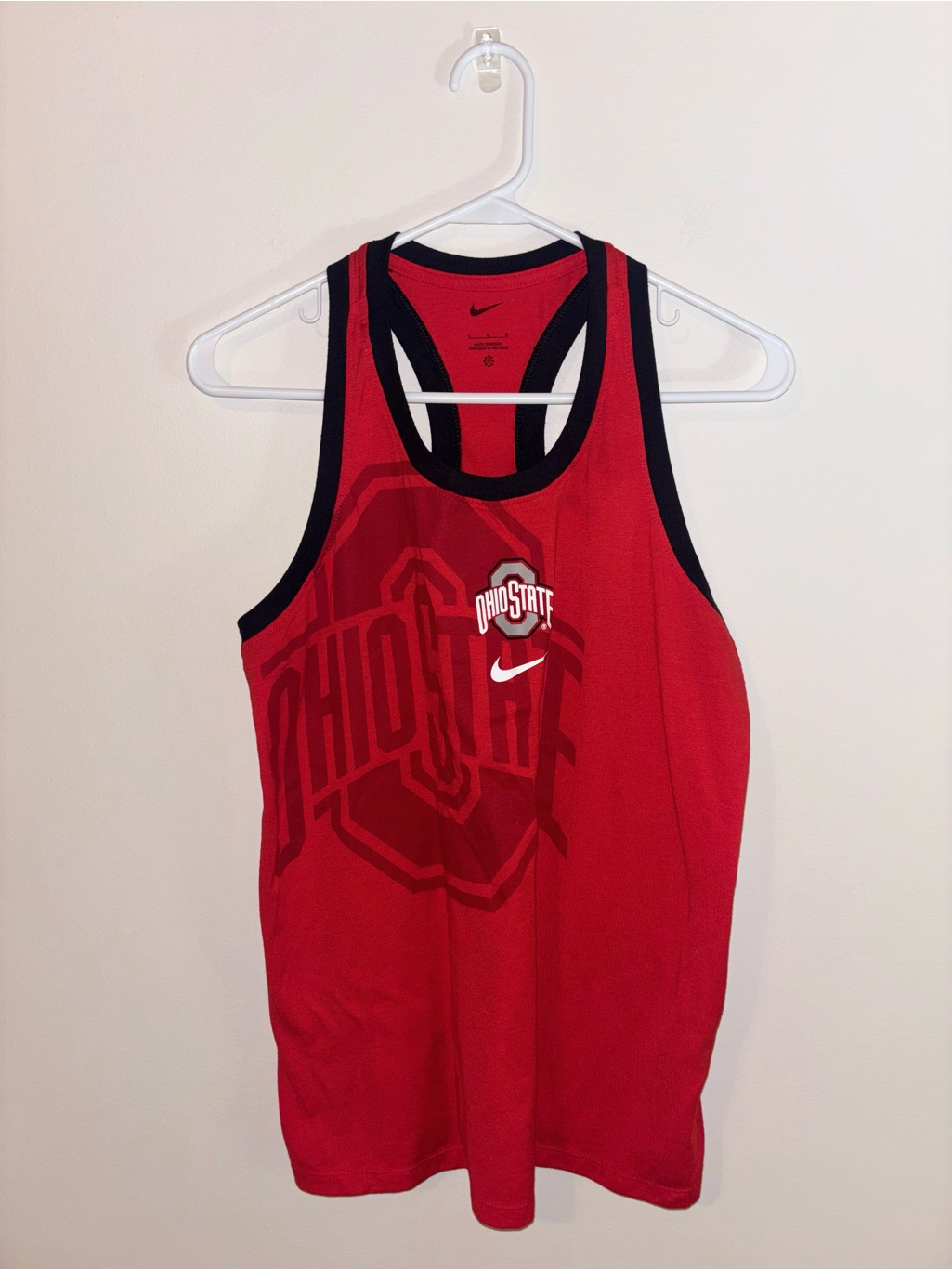Nike Tops | Category Guess For Image | Color: Black/Red | Size: L