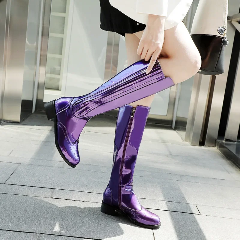 2025 neue Winter Patent Leder Frauen Stiefel Warme Plüsch Kniehohe Zipper Stiefel Reiten Frau Stiefel Schuhe Lila Schwarz plattform Boot