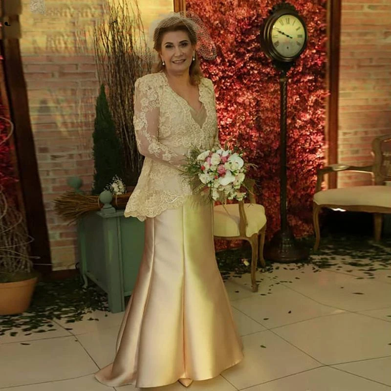 Elegant Mother Of The Bride Groom Dresses Long Sleeves Formal Party Gowns V-Neck Customized Light Gold Wedding Guest Dress