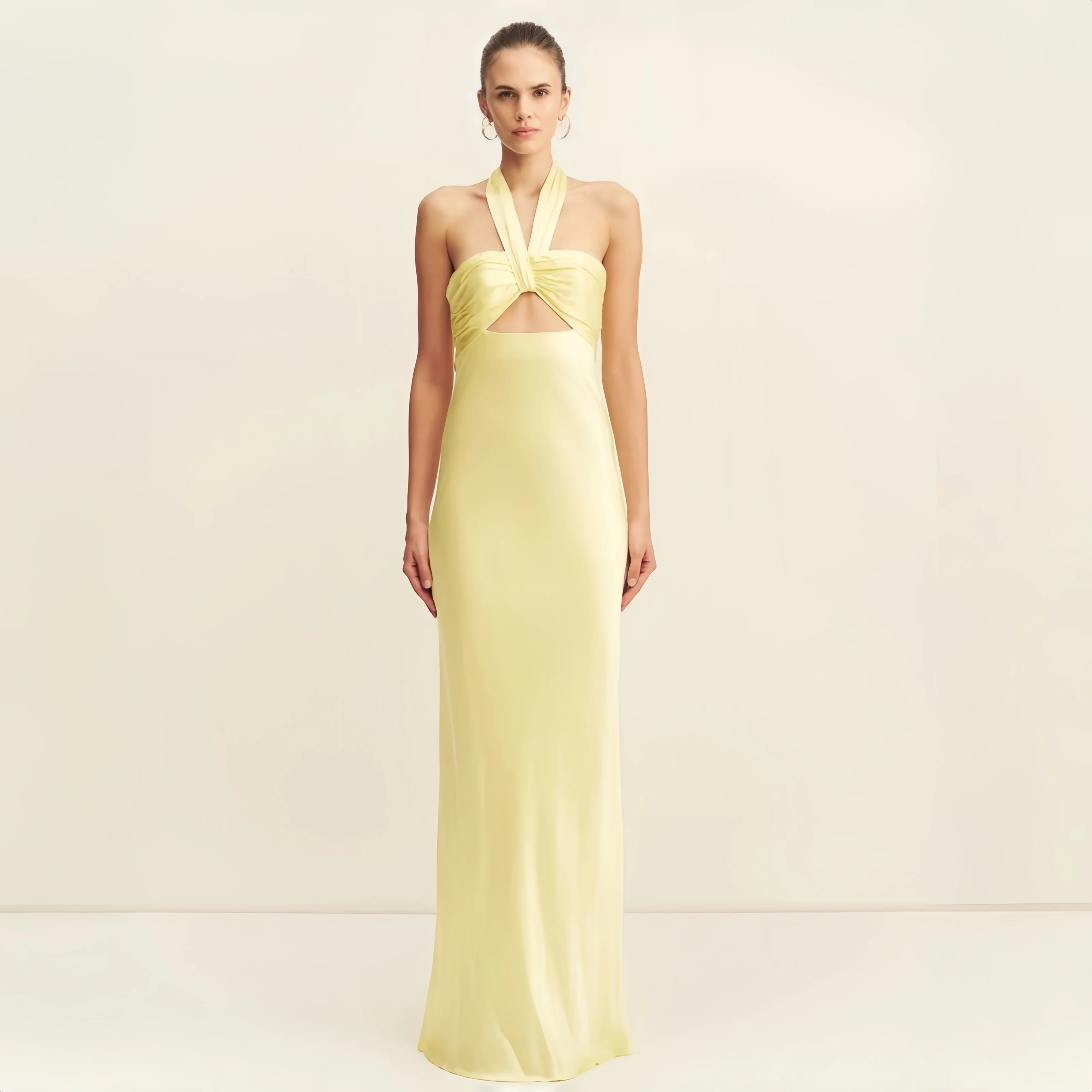 Luxury Satin Halter Neck Evening Dress With Twisted Knot Cutout Design Bodycon Maxi Gown Elegant Saudi Evening Dress