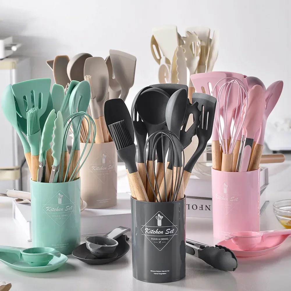 Ensemble d'ustensiles de cuisine en Silicone, manche en bois, outil de cuisine, ustensiles de cuisine antiadhésifs, spatule, pelle, ustensiles de cuisine pour œufs, batteurs, 12 pièces