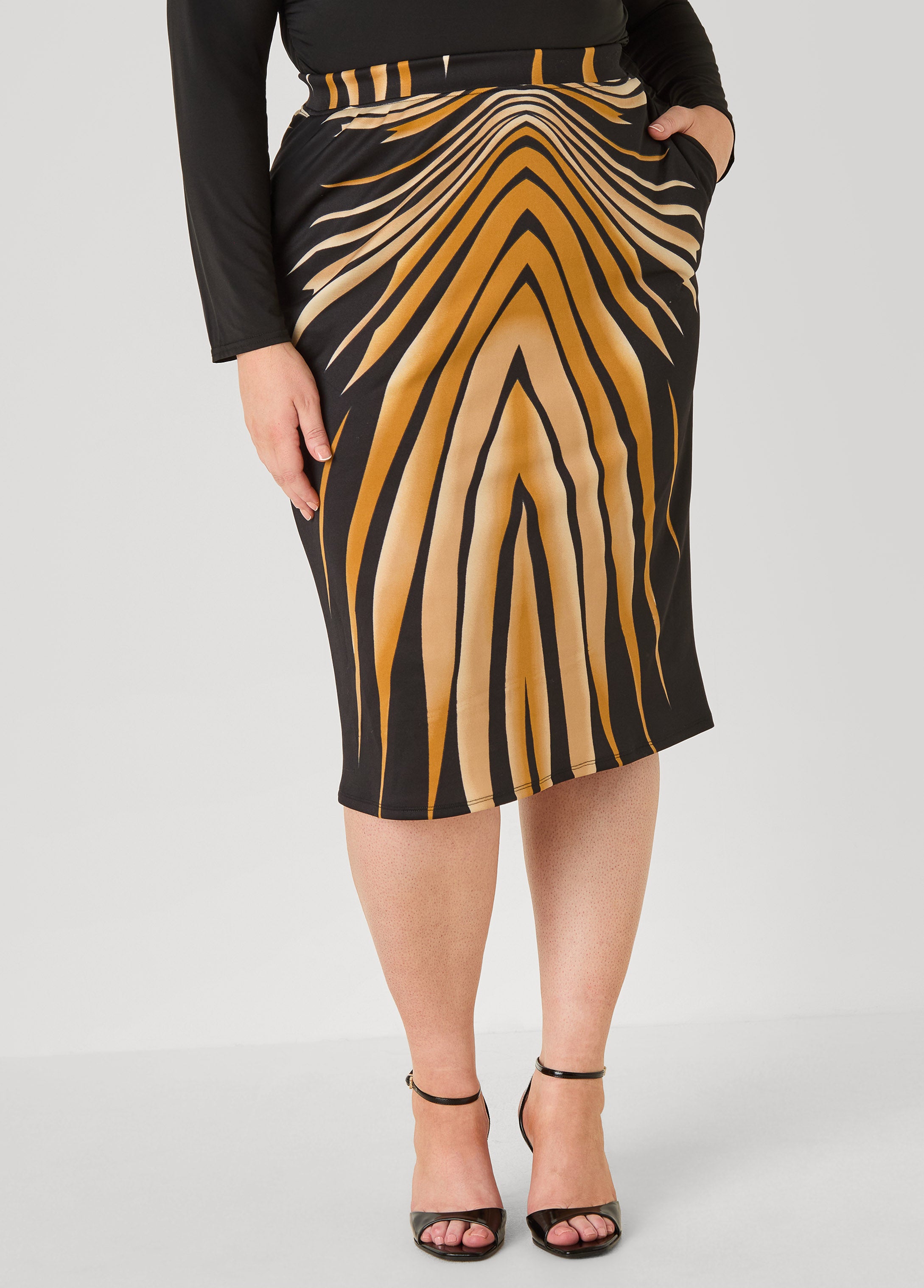 Plus Size Geo Print Pencil Skirt