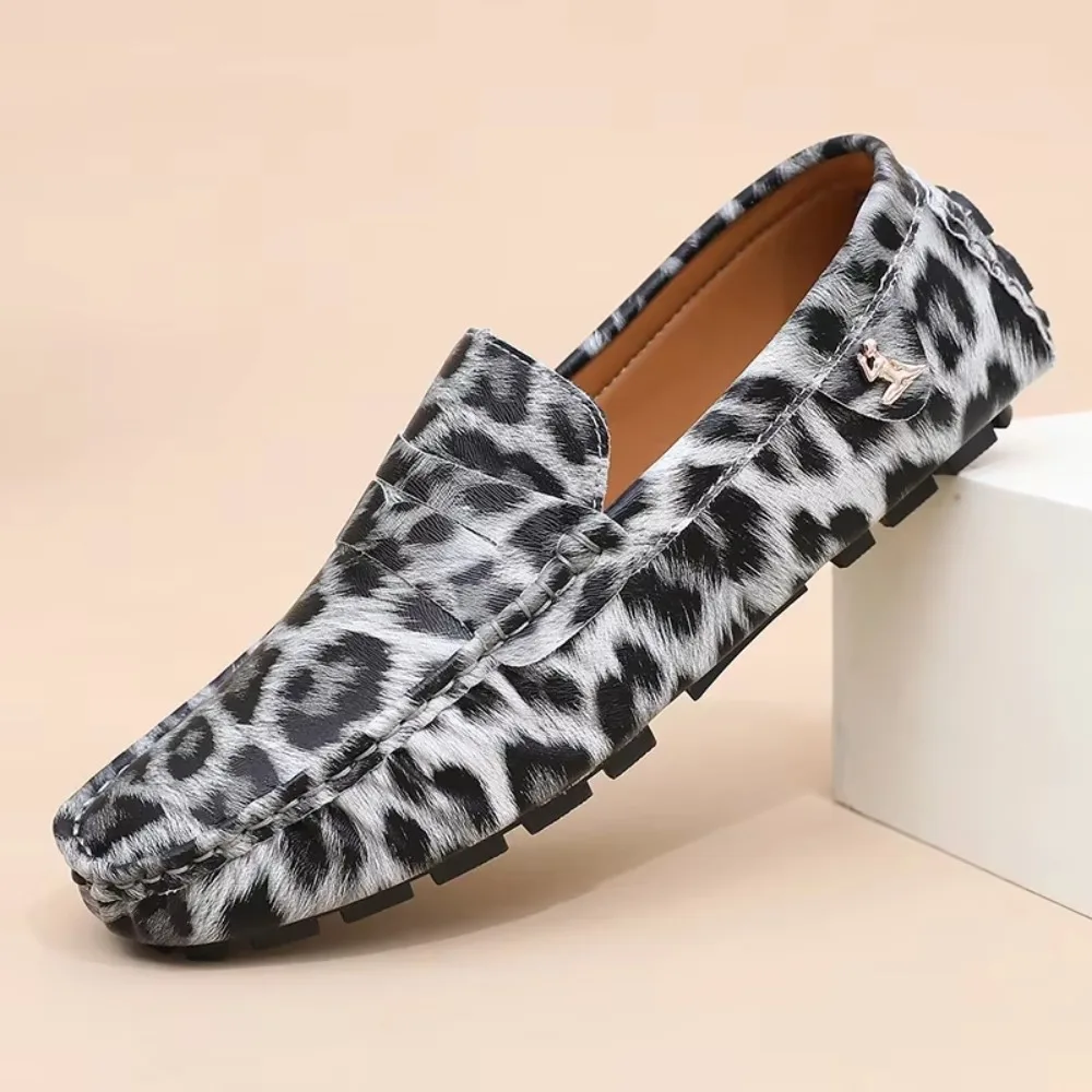 Chaussures décontractées pour hommes, chaussures de mode pour hommes, chaussures en daim faites à la main, chaussures en cuir véritable pour hommes, mocassins, chaussures à enfiler, chaussures plates pour hommes, chaussures de conduite pour hommes.
