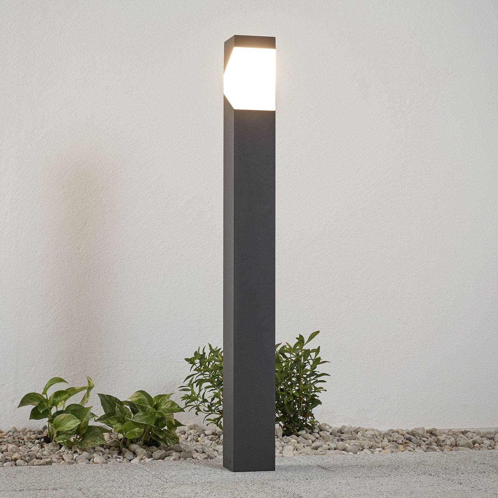 Wegeleuchte Kiran Lucande, dimmbar, schwarz, Aluminium, Modern, Außenleuchte