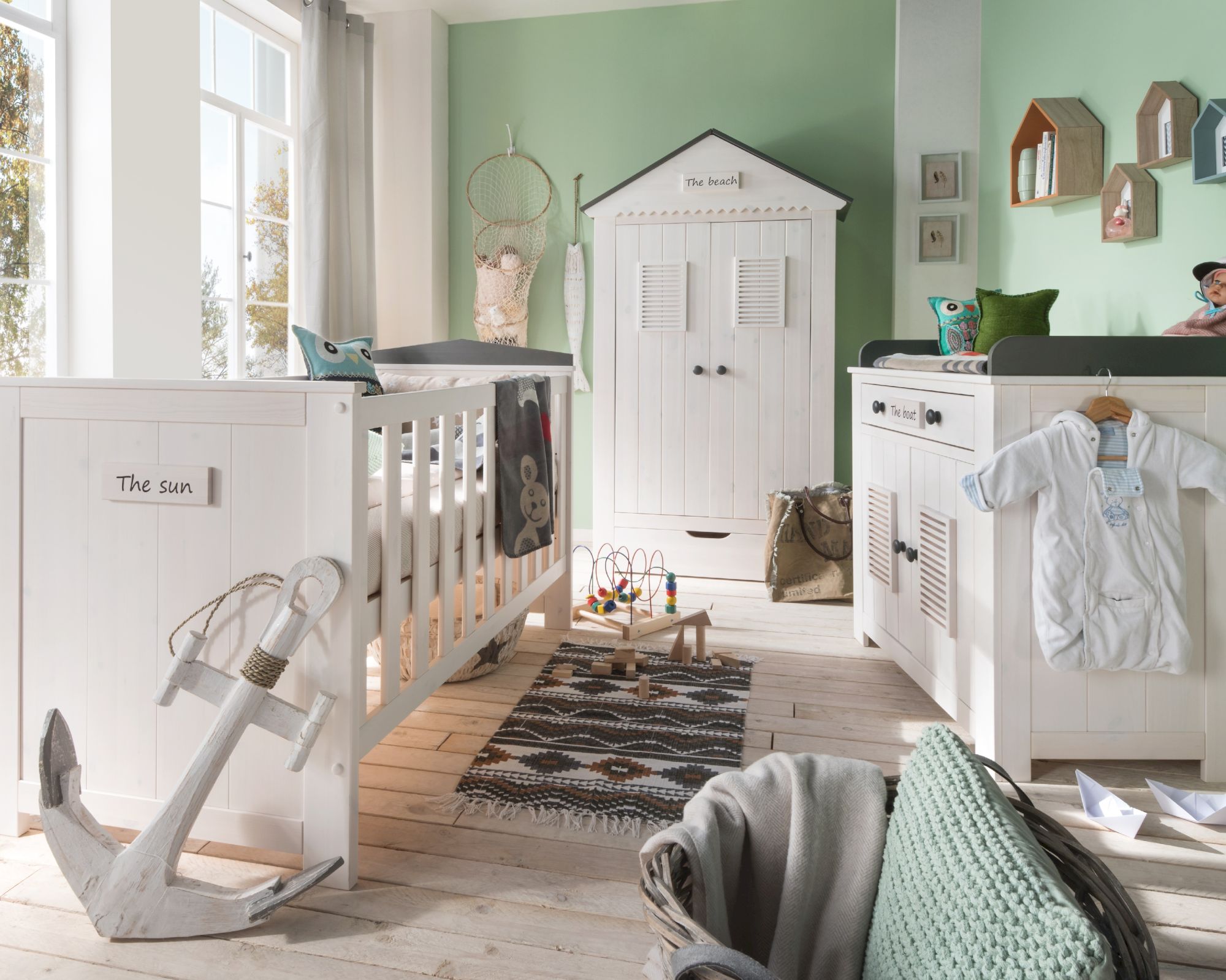 INFANSKIDS »Lucky« Babyzimmer Kleiderschrank B107 x H184 x T53 cm, weiss/grau