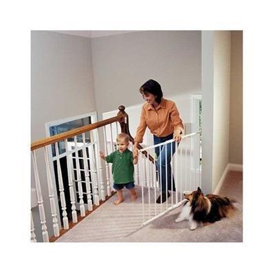 KidCo G2000 Safeway Wall Mounted White 24.75in. - 43.5in. x 30.5in.