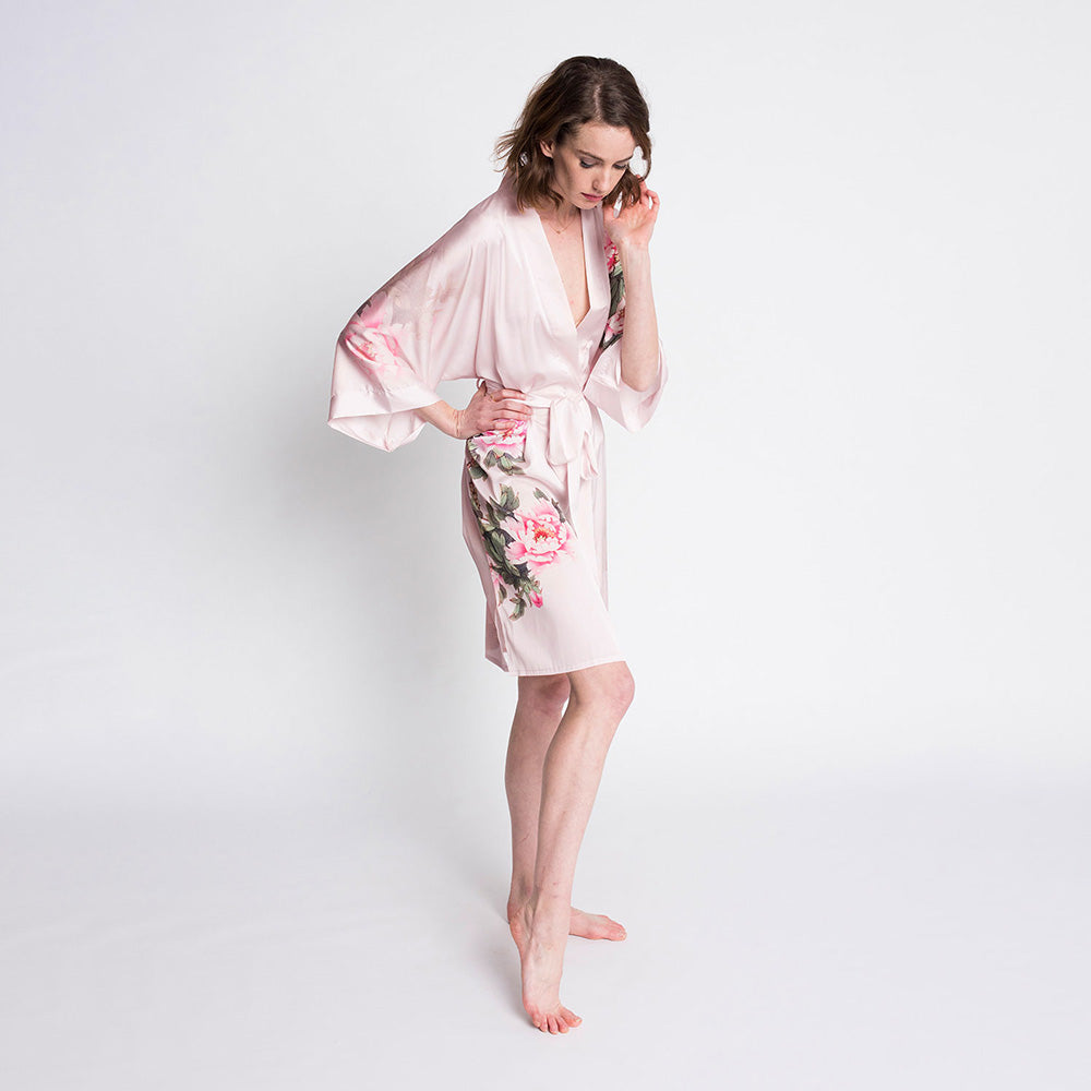 KIM+ONO Kimono Robe | Peony & Bird Short Kimono Robe | Polyester Charmeuse | Pink | Short