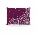 Kess eigene Cristina Bianco design Mandalas Design Violett Weiß Hundebett, 76,2 x 101,6 cm