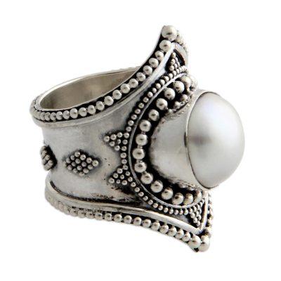 Pearl cocktail ring, 'Glowing Cloud'